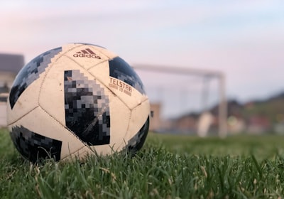 ريال مدريد ضد يوفنتوسمواجهة أسطورية بين عمالقة الكرة الأوروبية