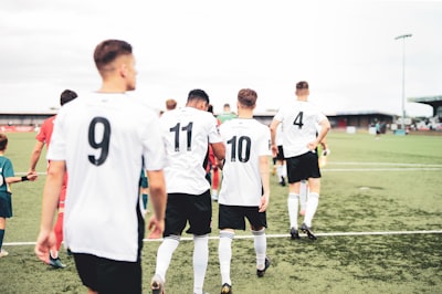 فيالطريقإليكرحلةالبحثعنالحبوالذات